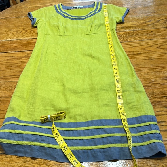 Boden green and gray side zip midi dress.  Short sleeves. Size 6. Good condition - Picture 8 of 12